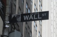 Wall Street: Nastavljen pad, indeks straha snano porastao