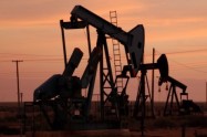 Cijene nafte: slabi kineski podaci neutralizirali zabrinutost za opskrbu