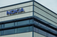 Nokia zakljuila prolu godinu s gubitkom