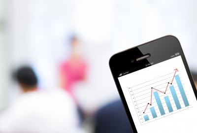 EIZ povećao procjene rasta gospodarstva u ovoj i idućoj godini EIZ povećao procjene rasta gospodarstva u ovoj i idućoj godini