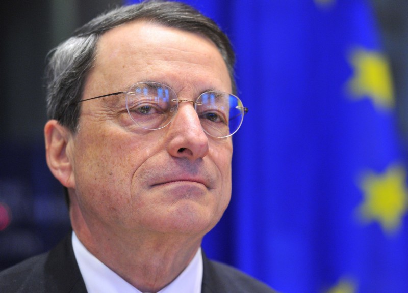 Draghi pootrava retoriku zbog niske stope inflacije