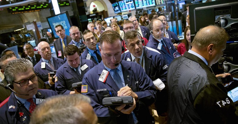 WALL STREET: Novi rekord Dow Jonesa, Nasdaq otro pao