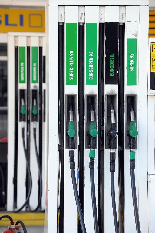 Ugodne vijesti za vozae - pale su cijene goriva