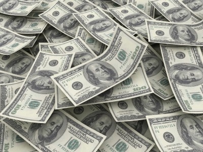 Dolar blago oslabio u oekivanju govora Yellen u Jackson Holeu