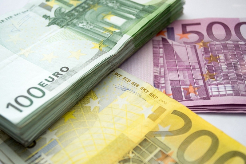 Ponuda novca u eurozoni otro pala u kolovozu