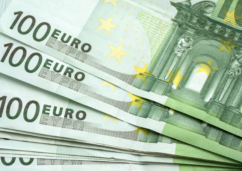Godinja inflacija usporila u EU i eurozoni u studenome