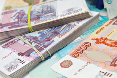 Rusi pojaano prodaju rublje i povlae depozite iz banaka