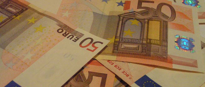 Euro nadomak najvie razine u osam mjeseci prema dolaru