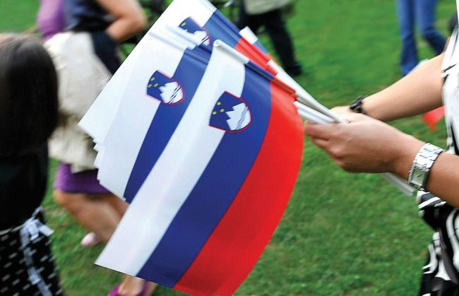 Slovenija pozvana preispitati zakonitost brisanja podreenih obveznica i dionica