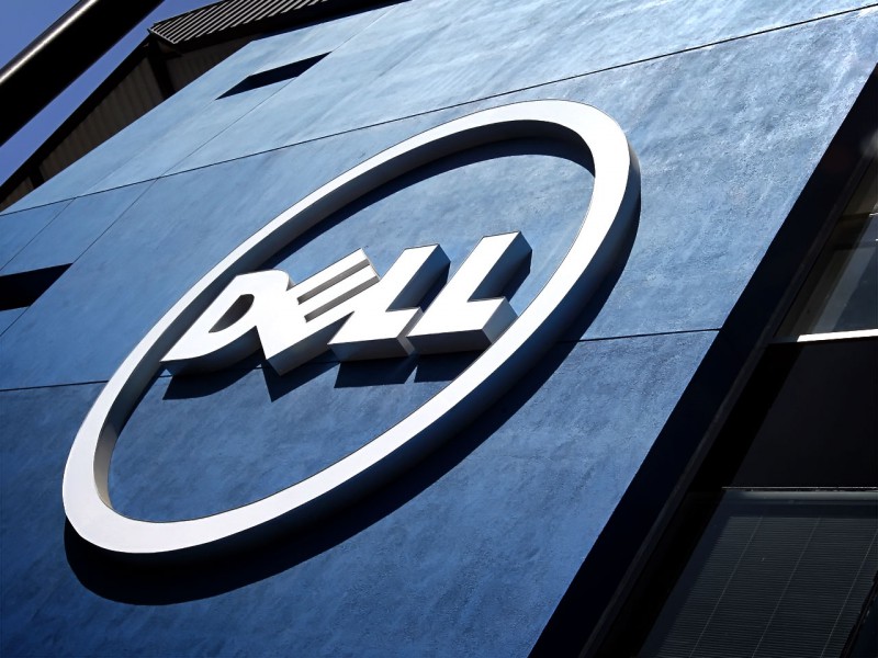 Dell razmatra kupnje i izlazak na burzu
