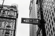 WALL STREET: Oprez na Wall Streetu, europske burze porasle