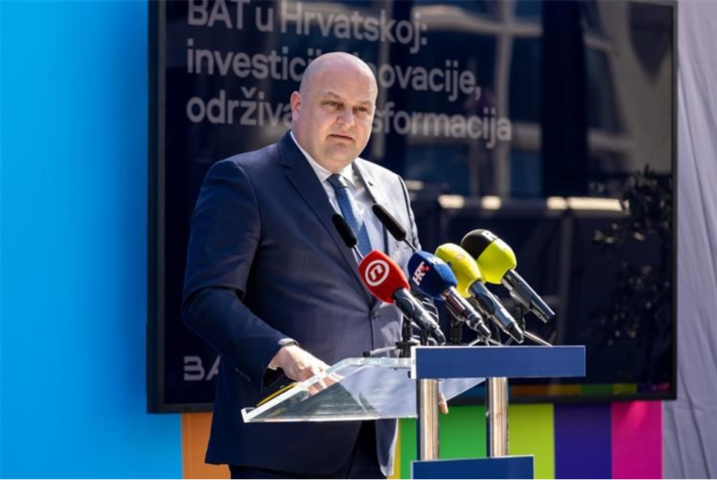 Šušnjar najavio jaču zaštitu klijenata agencija za promet nekretninama Šušnjar najavio jaču zaštitu klijenata agencija za promet nekretninama