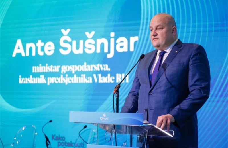 Hrvatska se treba reindustrijalizirati na pametan način Hrvatska se treba reindustrijalizirati na pametan način