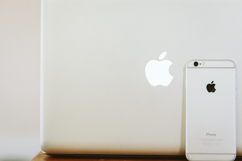 Apple najavio auriranje softvera za iPhone 12 u Francuskoj