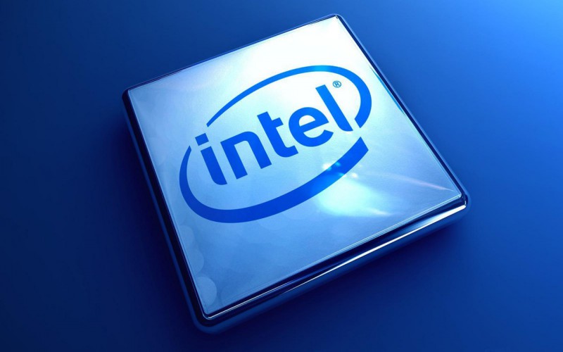 Prihodi Intela porasli, dobit pala